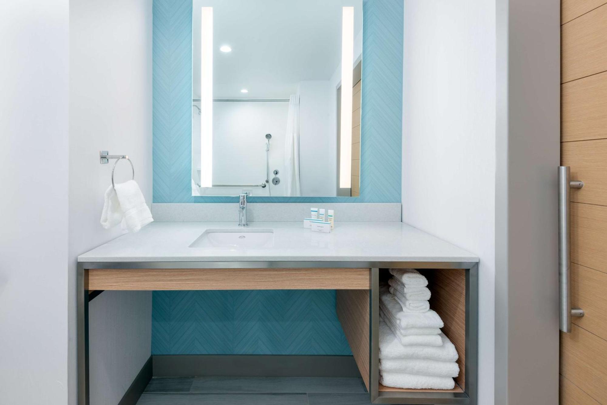Hilton Garden Inn Panama City Airport, Fl المظهر الخارجي الصورة